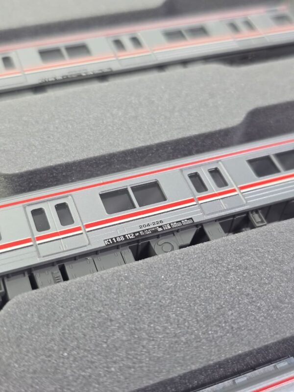 KATO 10-1755 JR205 KAI Commuter | N Scale | Kereta Api Model